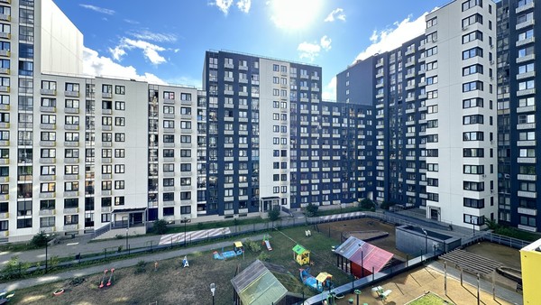 Продам трехкомнатную (3-комн.) квартиру, Василия Бутурлина ул, 2, Летово д