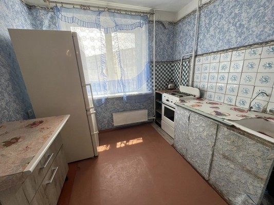 Продам однокомнатную (1-комн.) квартиру, Дружбы ул, 2, Парковый п