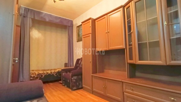 Продам однокомнатную (1-комн.) квартиру, Комарова ул, 52, Апшеронск г