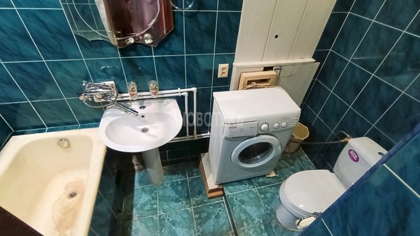 Продам однокомнатную (1-комн.) квартиру, Комарова ул, 52, Апшеронск г