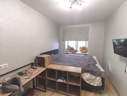Продам трехкомнатную (3-комн.) квартиру, Симферопольская (Климовск мкр.) ул, 31, Подольск г