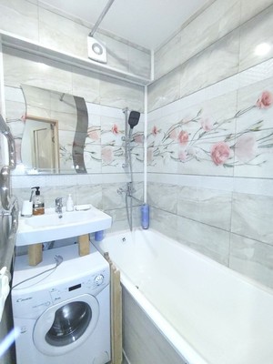 Продам трехкомнатную (3-комн.) квартиру, Симферопольская (Климовск мкр.) ул, 31, Подольск г