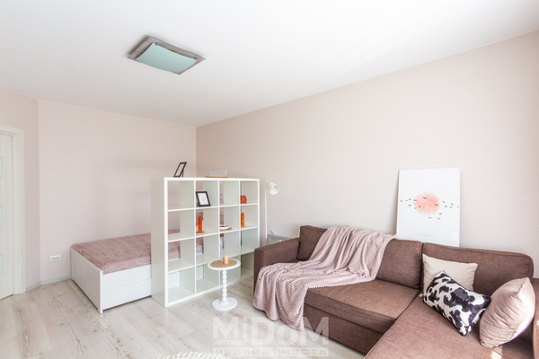Продам однокомнатную (1-комн.) квартиру, Варшавская ул, 6к1 литера А, Санкт-Петербург г