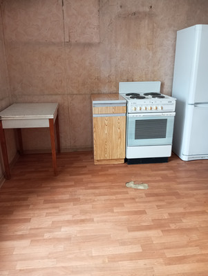 Продам двухкомнатную (2-комн.) квартиру, Букинское ш, 27, Лобня г