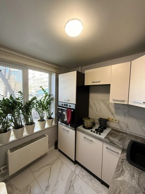 Продам трехкомнатную (3-комн.) квартиру, Анадырский проезд, 47к1, Москва г