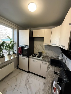 Продам трехкомнатную (3-комн.) квартиру, Анадырский проезд, 47к1, Москва г