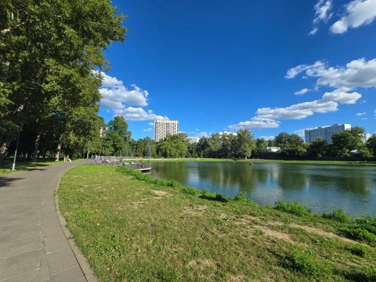 Продам трехкомнатную (3-комн.) квартиру, Анадырский проезд, 47к1, Москва г