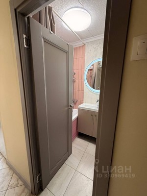 Продам двухкомнатную (2-комн.) квартиру, Таганрогская ул, 9, Москва г