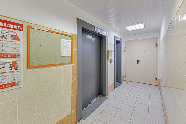 Продам двухкомнатную (2-комн.) квартиру, Барышиха ул, 25к1, Москва г