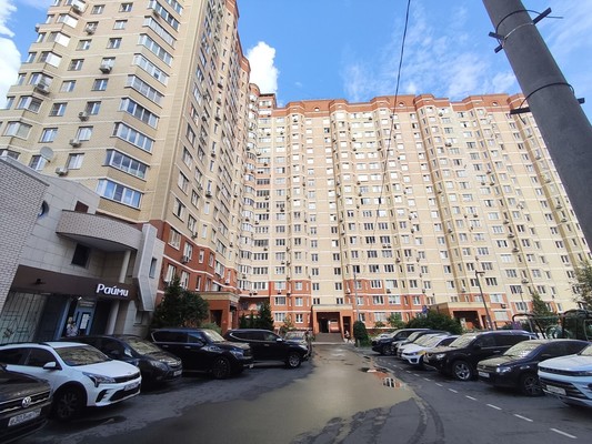 Продам однокомнатную (1-комн.) квартиру, 9, СНТ N 3 ф-ки 1 Мая тер