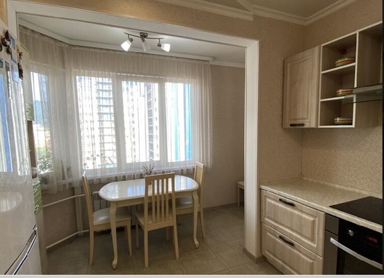 Продам трехкомнатную (3-комн.) квартиру, Емельянова А.О. ул, 35а, Южно-Сахалинск г