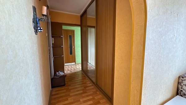 Продам двухкомнатную (2-комн.) квартиру, Академика Павлова ул, 41, Миасс г
