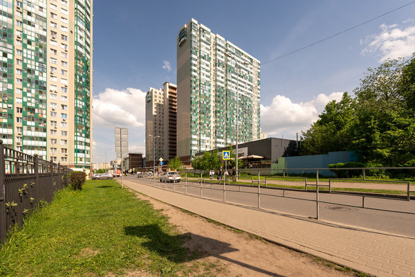 Продам однокомнатную (1-комн.) квартиру, Космонавтов б-р, 8, Красногорск г
