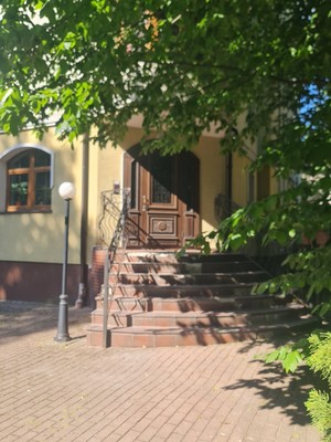 Продам трехкомнатную (3-комн.) квартиру, Пушкина ул, 4А, Калининград г