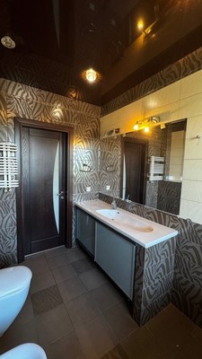 Продам трехкомнатную (3-комн.) квартиру, Пушкина ул, 4А, Калининград г