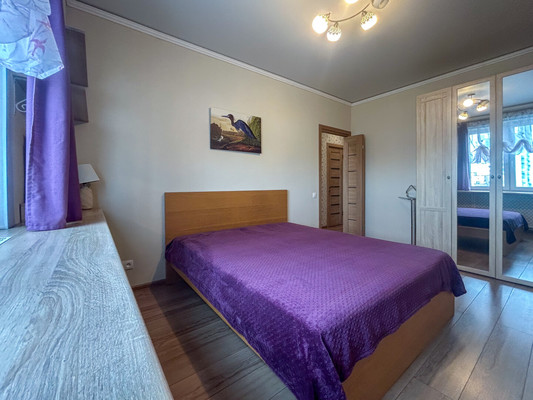 Продам однокомнатную (1-комн.) квартиру, Тарасова ул, 8к2, Санкт-Петербург г