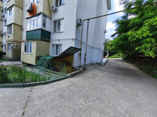 Продам коммерческое помещение 9 м2, Калараша ул, 48б, Туапсе г