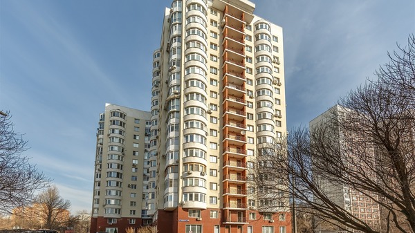 Продам многокомнатную квартиру, Филёвский б-р, 24к2, Москва г