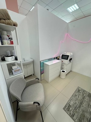 Продам салон красоты 100 м2, Александры Монаховой ул, 90к4, Коммунарка п