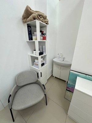 Продам салон красоты 100 м2, Александры Монаховой ул, 90к4, Коммунарка п