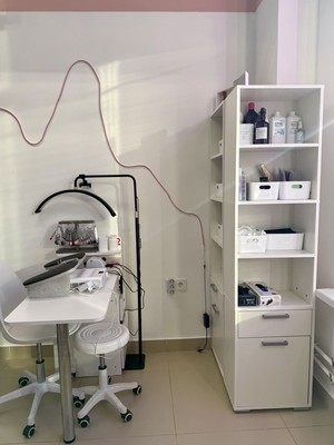Продам салон красоты 100 м2, Александры Монаховой ул, 90к4, Коммунарка п