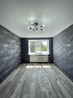Продам трехкомнатную (3-комн.) квартиру, Карла Маркса ул, 76, Ишим г