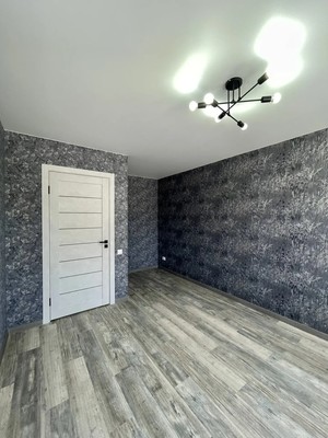 Продам трехкомнатную (3-комн.) квартиру, Карла Маркса ул, 76, Ишим г