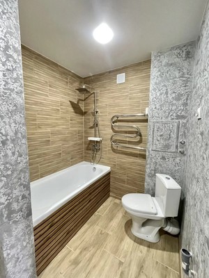 Продам трехкомнатную (3-комн.) квартиру, Карла Маркса ул, 76, Ишим г