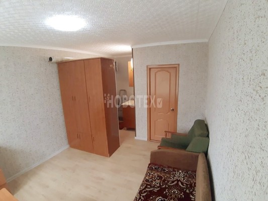 Продам комнату в 8-комн. квартире, Комарова ул, 78, Апшеронск г