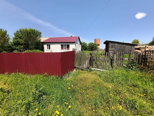 Продам трехкомнатную (3-комн.) квартиру, Первомайская ул, 12, Ягодный п