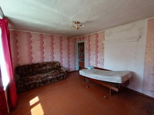 Продам трехкомнатную (3-комн.) квартиру, Первомайская ул, 12, Ягодный п
