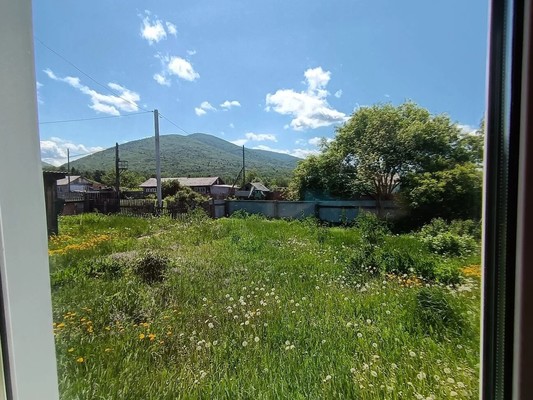 Продам трехкомнатную (3-комн.) квартиру, Первомайская ул, 12, Ягодный п