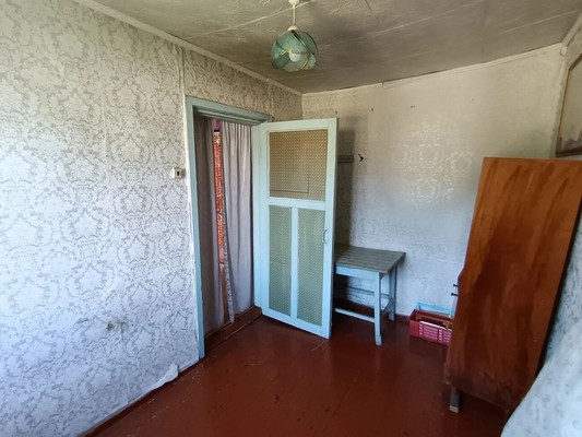 Продам трехкомнатную (3-комн.) квартиру, Первомайская ул, 12, Ягодный п