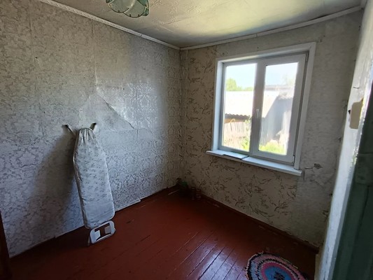 Продам трехкомнатную (3-комн.) квартиру, Первомайская ул, 12, Ягодный п