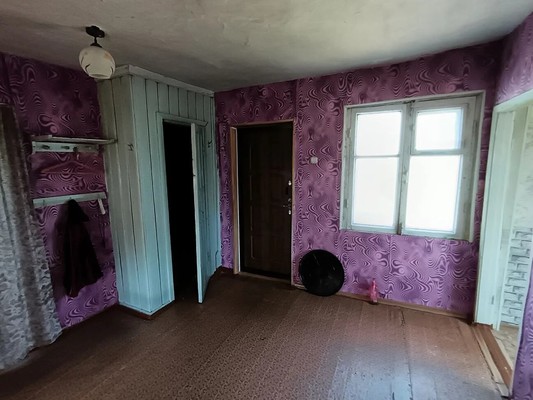 Продам трехкомнатную (3-комн.) квартиру, Первомайская ул, 12, Ягодный п