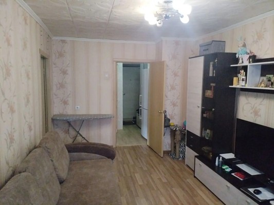 Продам двухкомнатную (2-комн.) квартиру, Вересаева ул, 6, Алексин г