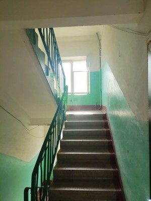 Продам двухкомнатную (2-комн.) квартиру, Вересаева ул, 6, Алексин г