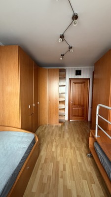 Сдам трехкомнатную (3-комн.) квартиру, Митинская ул, 28к1, Москва г