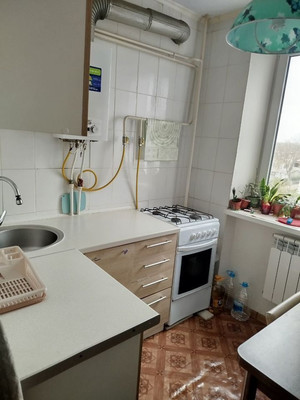 Продам однокомнатную (1-комн.) квартиру, Крымская ул, 13, Молодежное пгт
