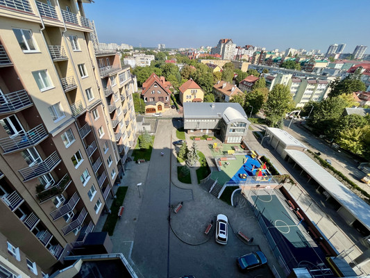 Продам многокомнатную квартиру, Красная ул, 63кА, Калининград г