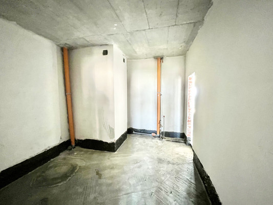 Продам многокомнатную квартиру, Красная ул, 63кА, Калининград г