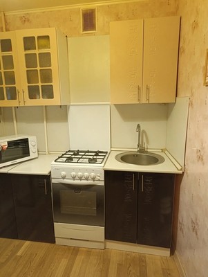 Продам двухкомнатную (2-комн.) квартиру, Вересаева ул, 6, Алексин г