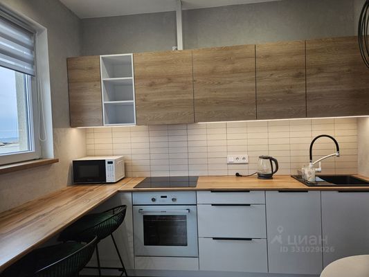 Продам однокомнатную (1-комн.) квартиру, Александра Суворова пр-кт, 159, Симферополь г