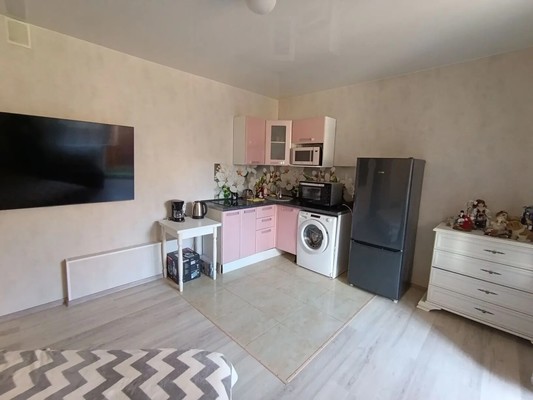 Продам однокомнатную (1-комн.) квартиру, Хохлова ул, 8, Гатчина г