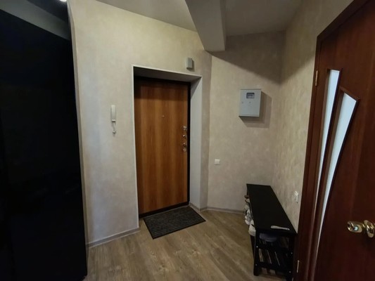 Продам однокомнатную (1-комн.) квартиру, Хохлова ул, 8, Гатчина г