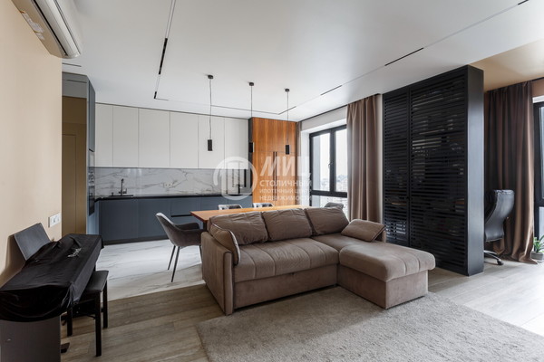 Продам трехкомнатную (3-комн.) квартиру, Дыбенко ул, 7к1, Москва г