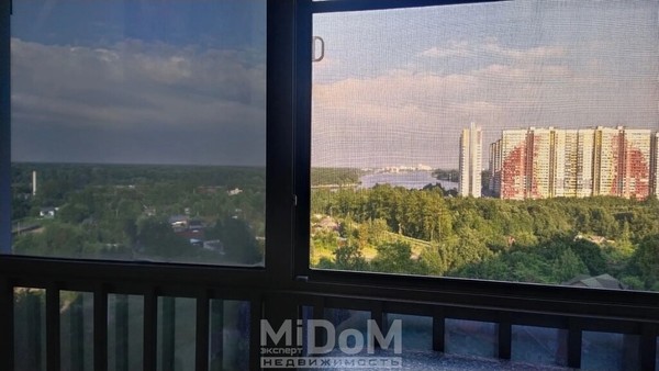 Продам однокомнатную (1-комн.) квартиру, Заводская (Усть-Славянка тер.) ул, 17 1, Санкт-Петербург г
