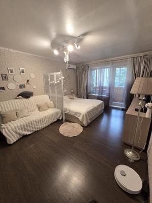 Продам однокомнатную (1-комн.) квартиру, Ясеневая ул, 10к1, Москва г