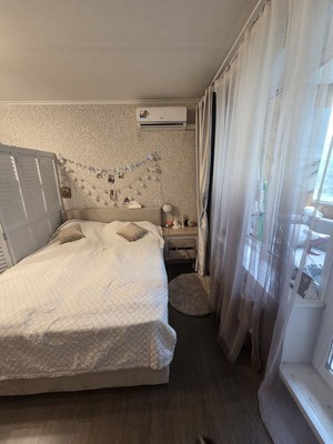 Продам однокомнатную (1-комн.) квартиру, Ясеневая ул, 10к1, Москва г