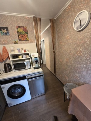Продам однокомнатную (1-комн.) квартиру, Ясеневая ул, 10к1, Москва г